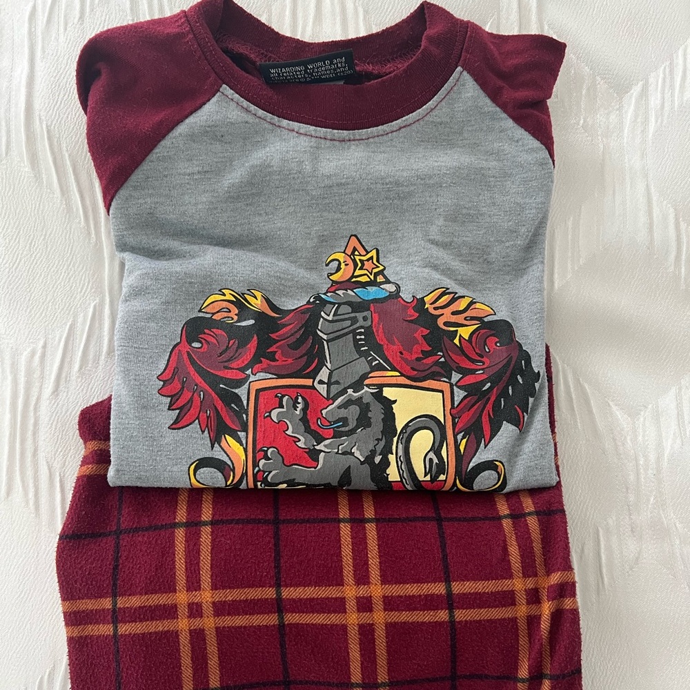 Harry Potter Gryffindor (size 8) Pajamas